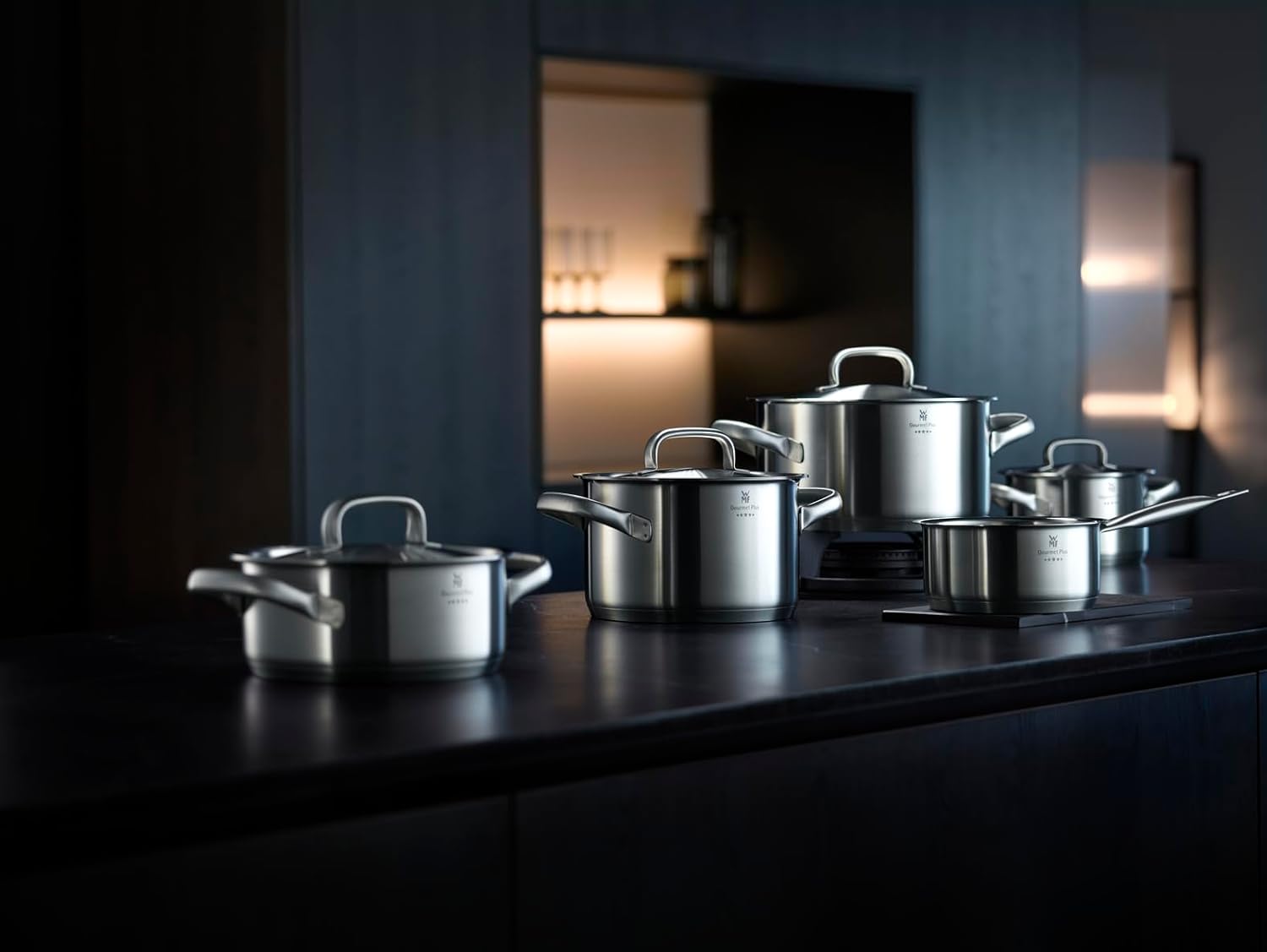 WMF Gourmet Plus - Batería de Cocina 5 Piezas, Acero Inoxidable Apto para Inducción, 1 Cacerola Baja de 20 cm, 3 Cacerolas Altas de 16 cm, 20 cm y 24 cm, 1 Cazo 16 cm con 4 Tapas de Acero Inoxidable