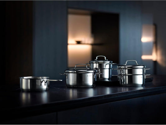 WMF Mini - Batería de Cocina 5 Piezas, Acero Inoxidable Apto para Inducción, 2 Cacerola Baja de 12 cm y 14 cm, 2 Cacerolas Altas de 14 cm y 16 cm , 1 Cazo 14 cm con 4 Tapas de Acero, Apilables